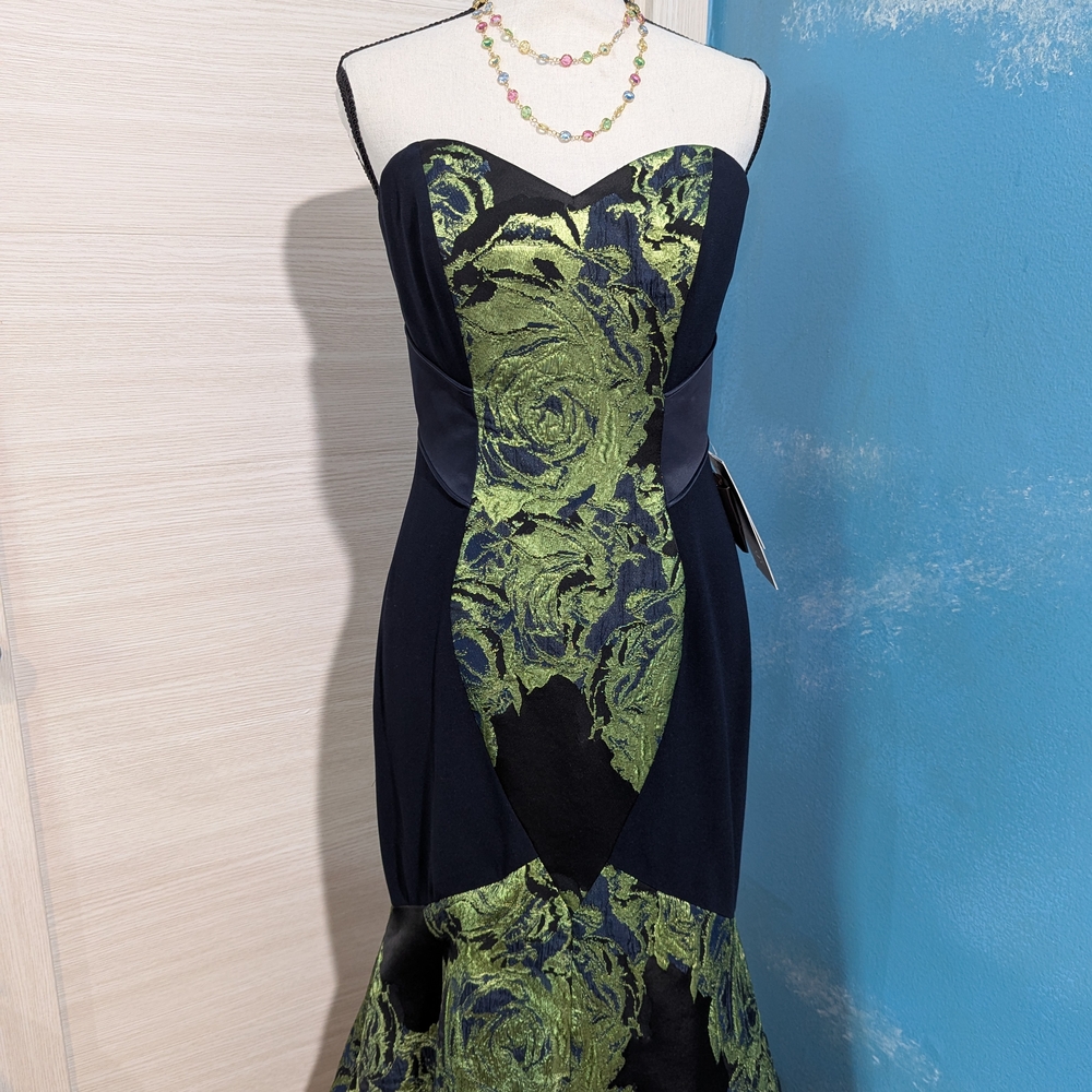 THEIA Elegant Green and Black Strapless Dress